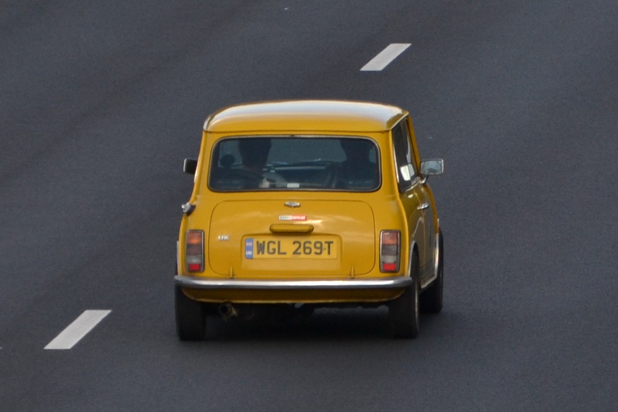 WGL269T, Austin Mini 