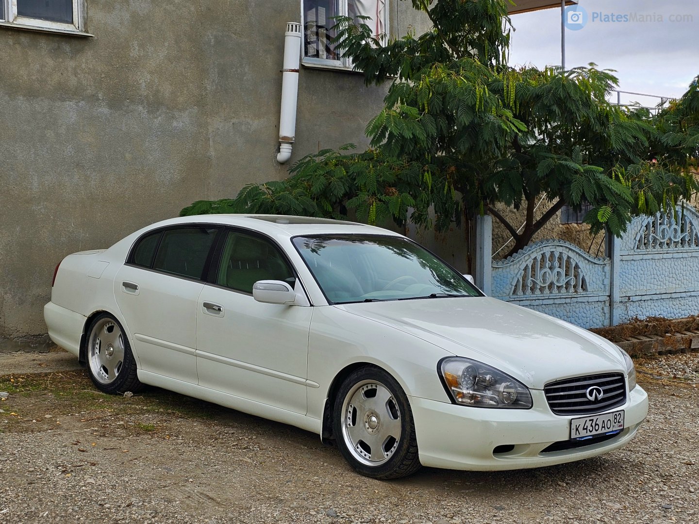 к 436 ао 82, Infiniti Q45 3rd gen (F50), 2001–2006