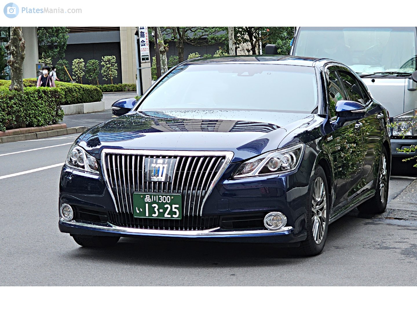 品川 300 い 1325, Toyota Crown Majesta 6th gen (S210), 2013­–2018 (­–2020 for CN-market)