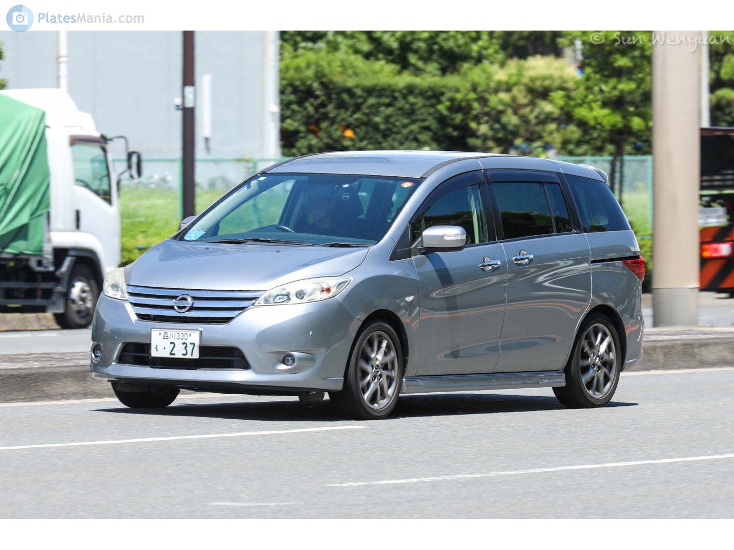 品川 330 も 237, Nissan Lafesta 2nd gen (B35), 2011–2017