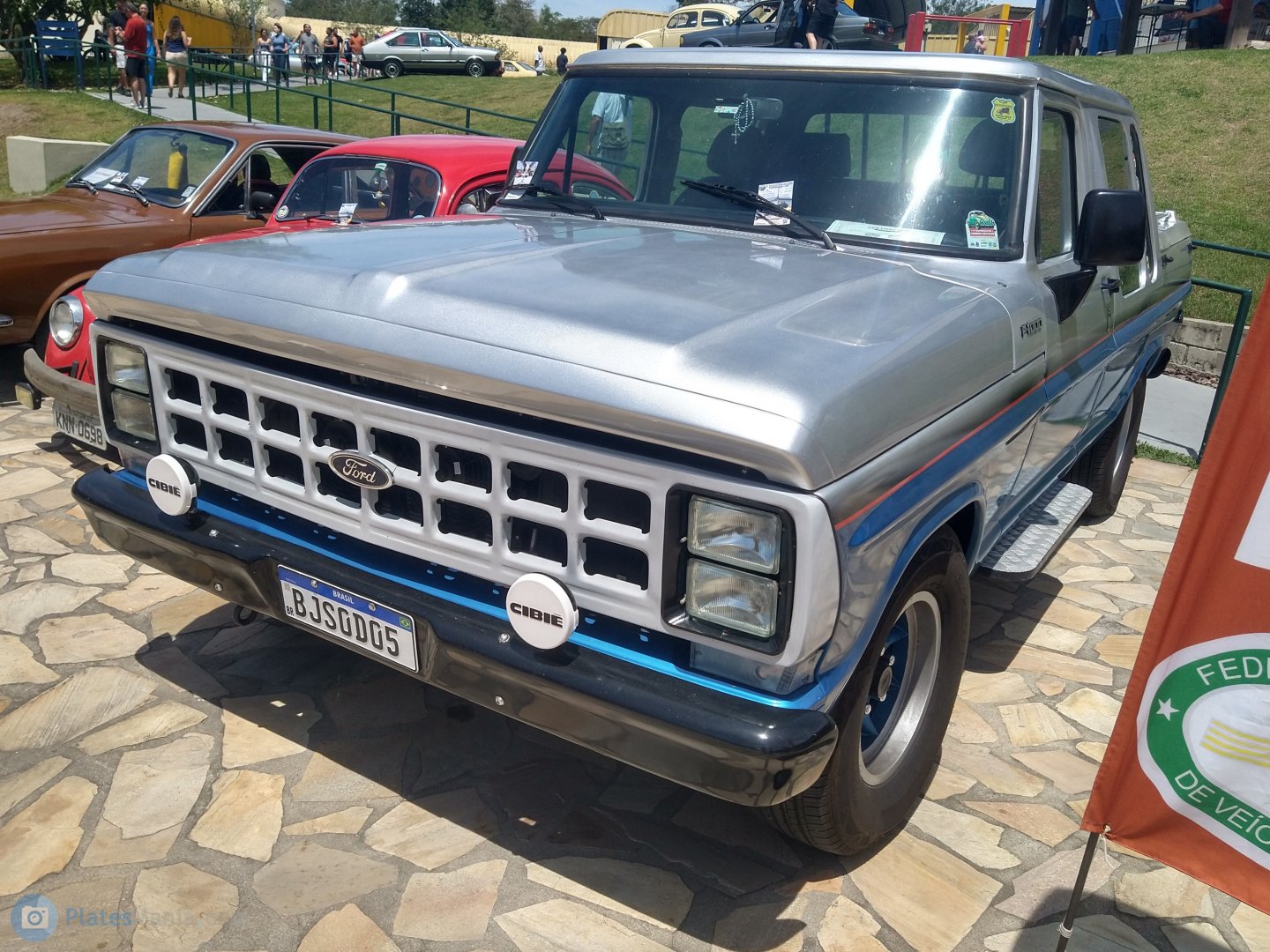 BJS0D05, Ford F-1000 