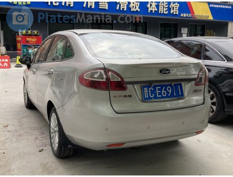 晋C·E6911, Ford Fiesta