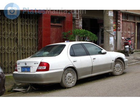 粤V·GN616, Nissan Bluebird