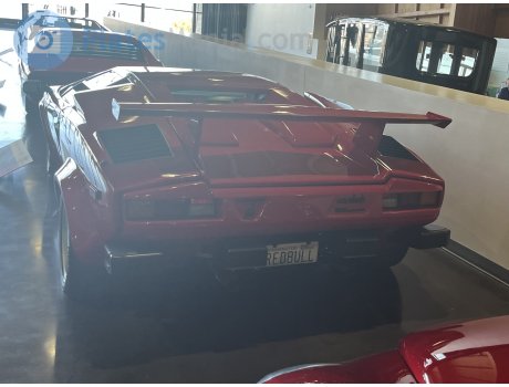 REDBULL, Lamborghini Countach
