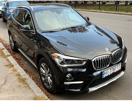 HI 7787 TT, BMW X1
