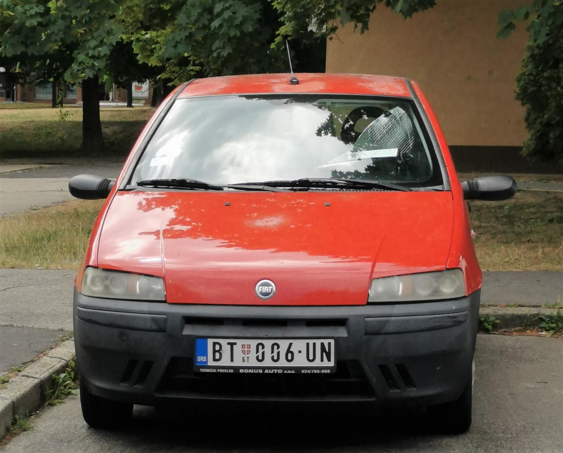 BT 006-UN, FIAT Punto 2nd gen 3-door Hatch (188), 1999–2003