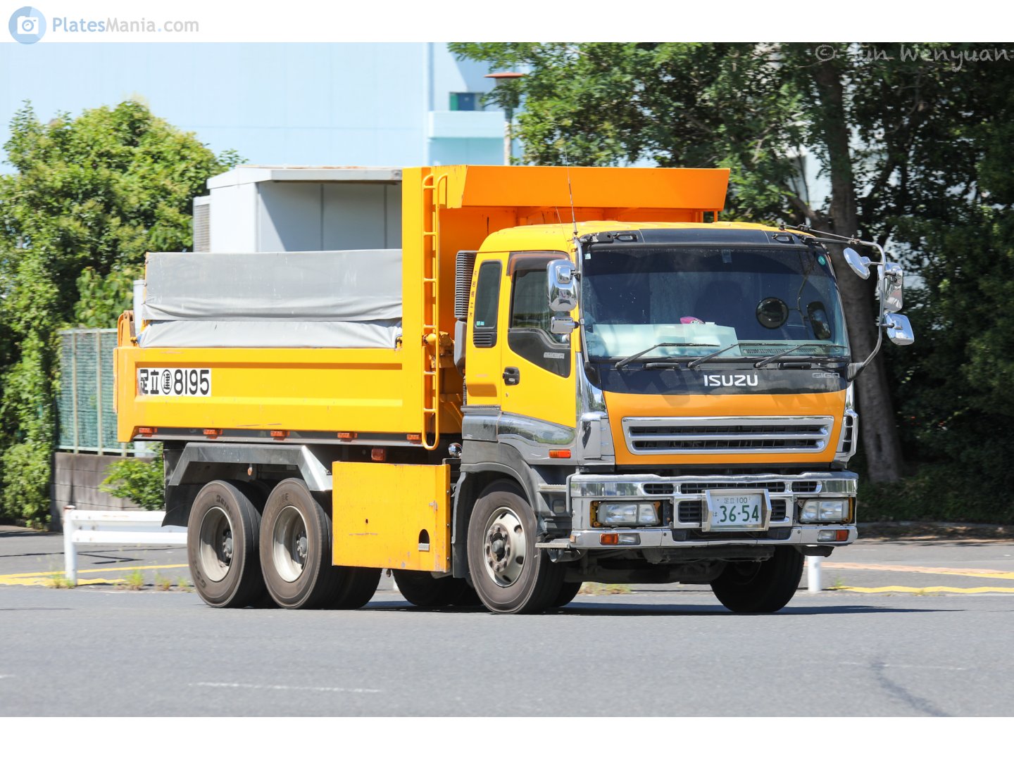 足立 100 は 3654, Isuzu Giga 1st gen, 1994–2007