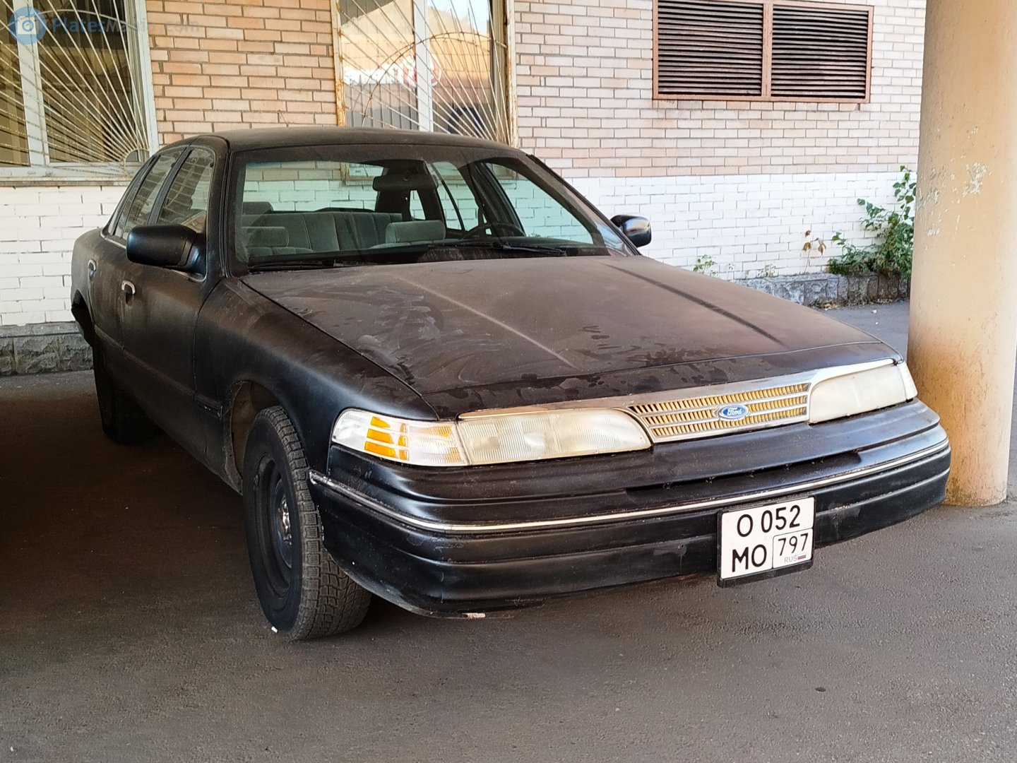 о 052 мо 797, Ford Crown Victoria 1st gen (EN53), 1991–1994