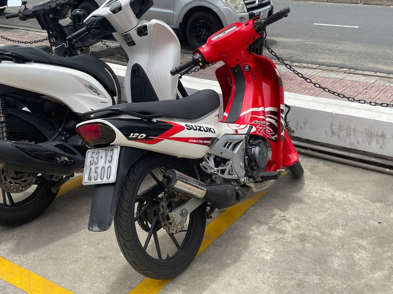 53-Y3 4500, Suzuki Satria 