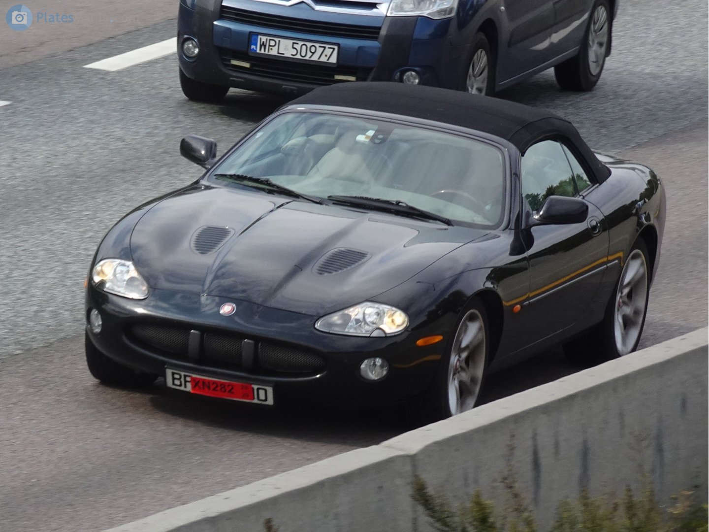 XN282, Jaguar XKR 1st gen Convertible (X100), 1998–2006