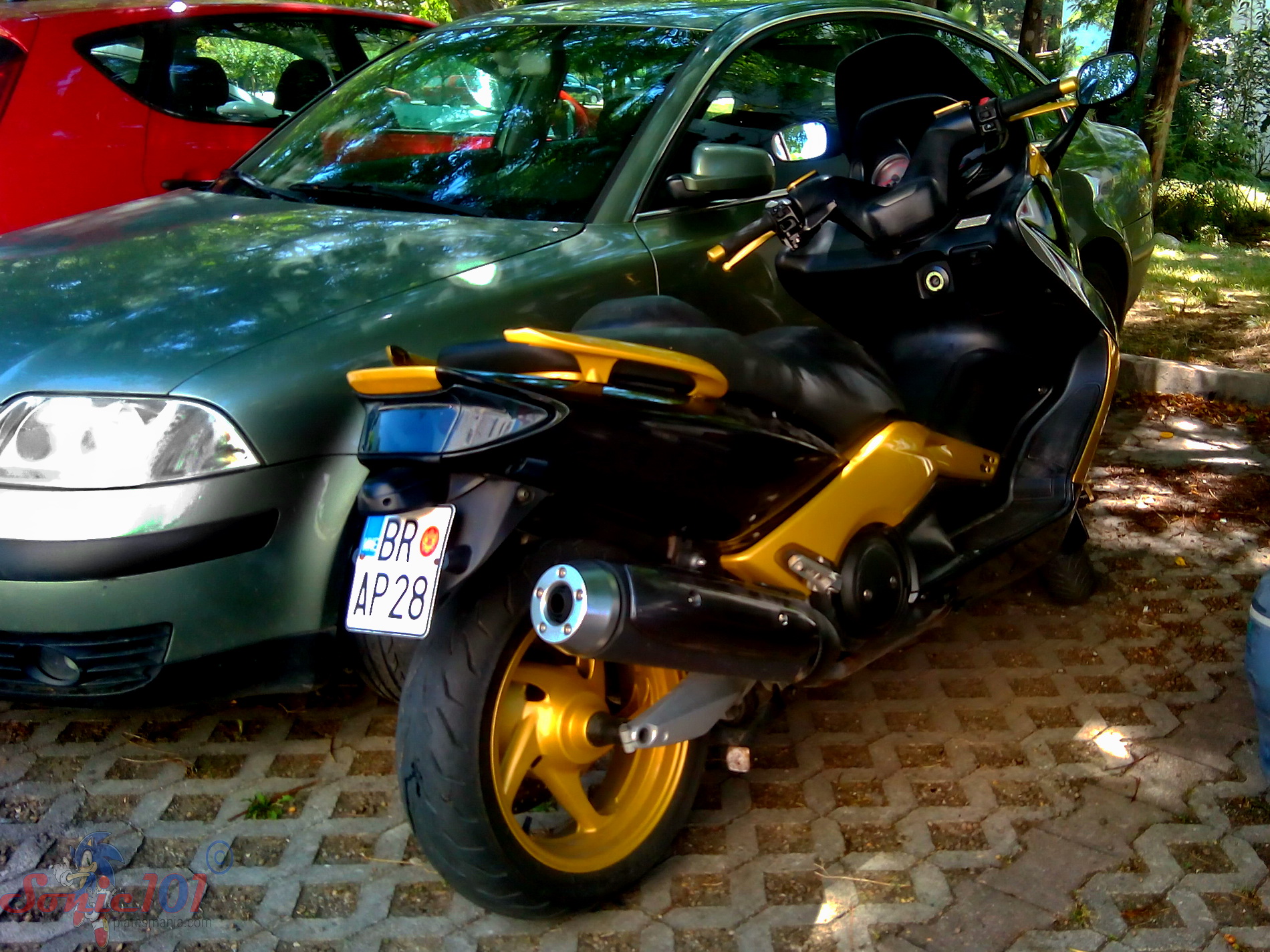 BR AP28, Yamaha TMAX 1st & 2nd gen XP500, 2001–2008