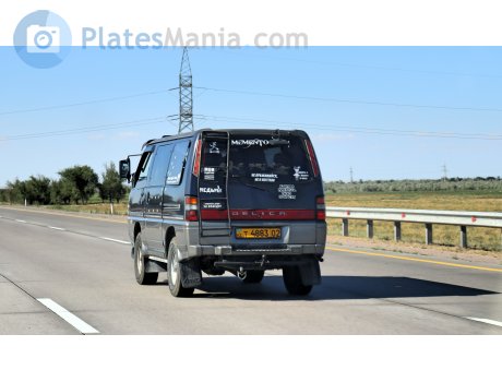 T 4883 02, Mitsubishi Delica