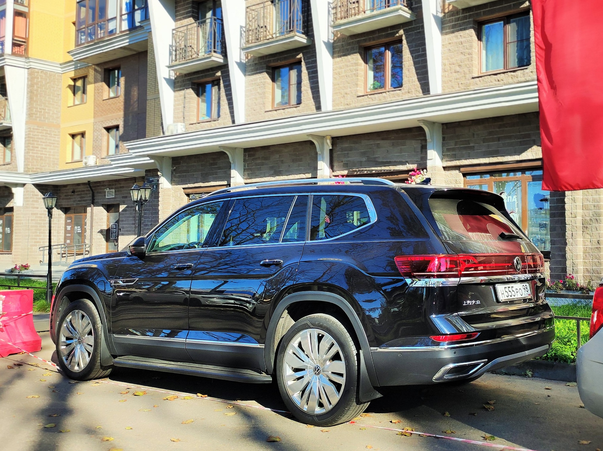 н 555 ро 98, Volkswagen Teramont 1st gen (CA1), 2017–2021