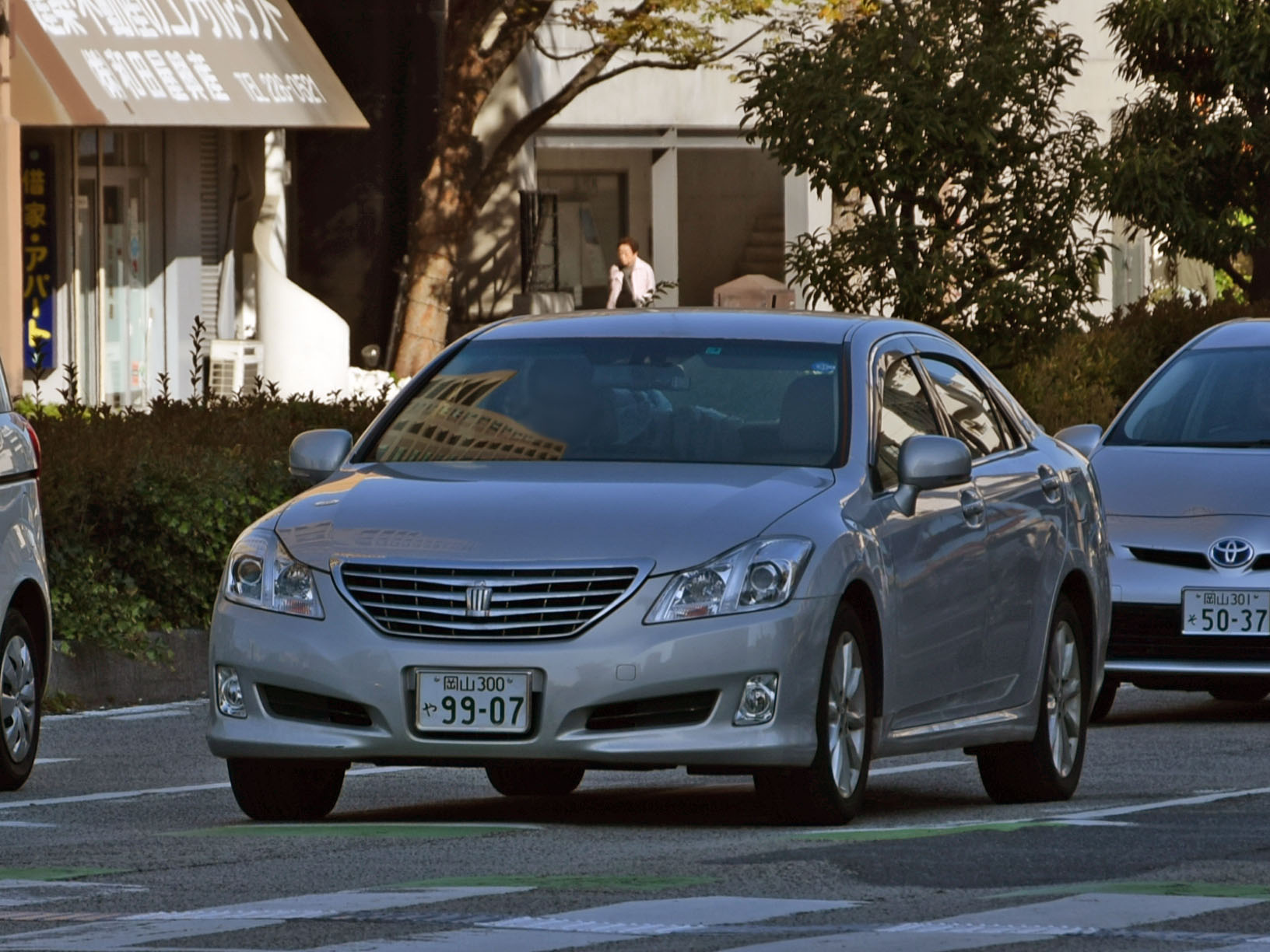 岡山 300 や 9907, Toyota Crown 13th gen (S200), 2008–2012  (­–2015 for CN-market)