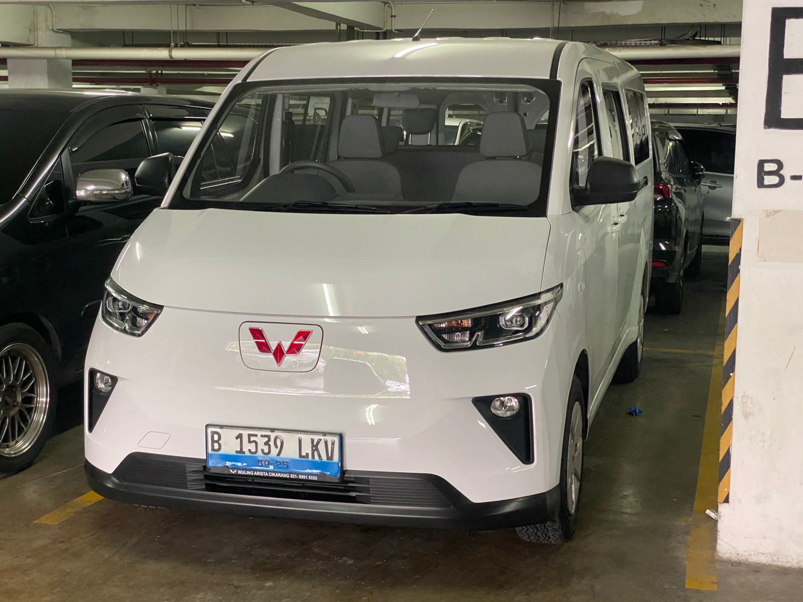 B 1539 LKV, Wuling Yangguang 