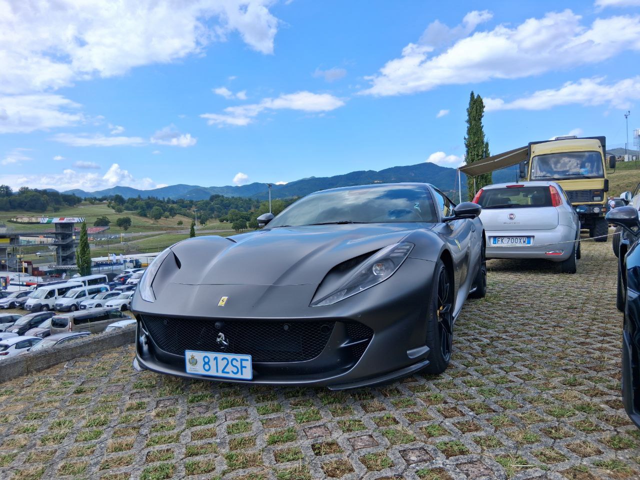 812SF, Ferrari 812 1st gen Superfast (F152) 2017–2021