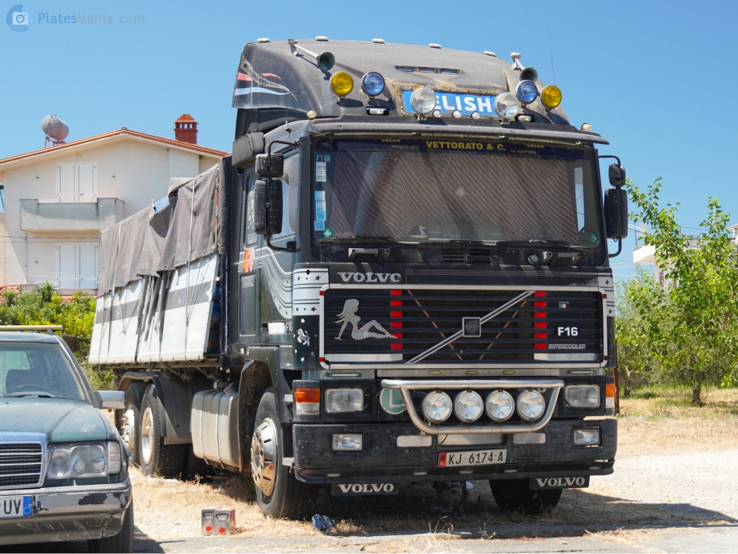 KJ 6174 A, Volvo F16 