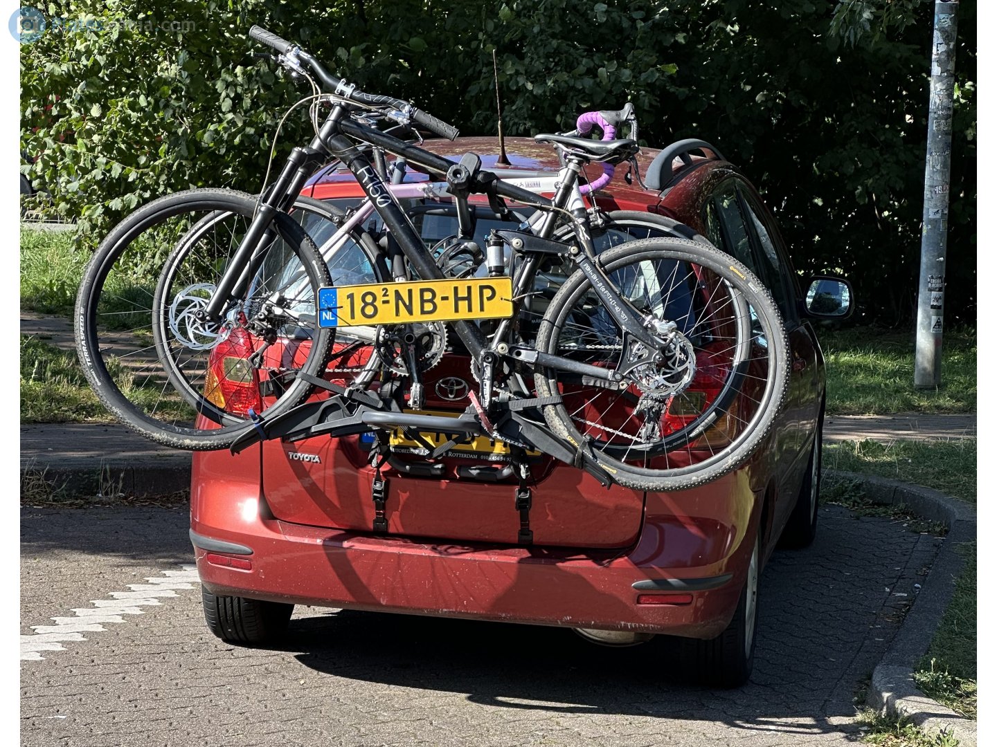 18-NB-HP, Toyota Corolla Verso 1st gen (E120), 2001–2004