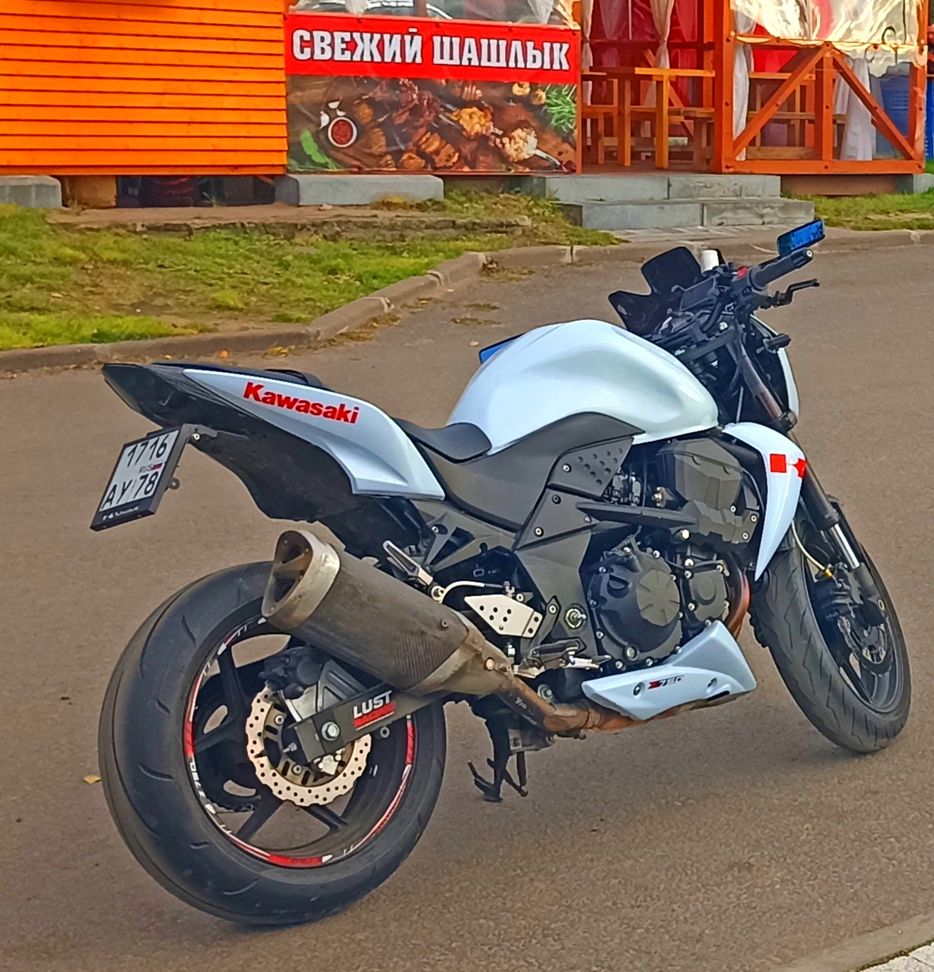 1716 ау 78, Kawasaki Z750 2nd gen ZR750L/M, 2007–2012