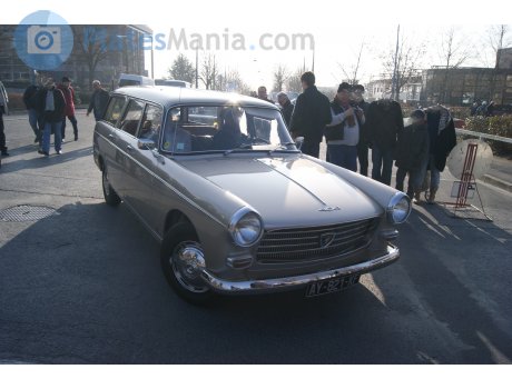 AY-821-KF, Peugeot 404