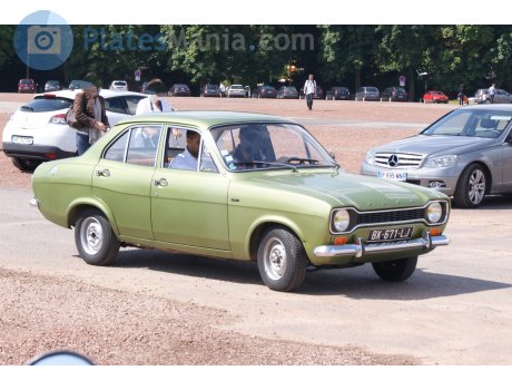 BX-671-LJ, Ford Escort