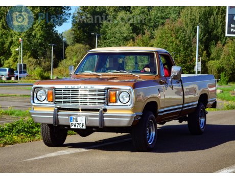 MG PW 78H, Dodge D-Series