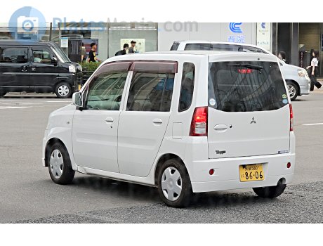 京都 580 に 8606, Mitsubishi Toppo