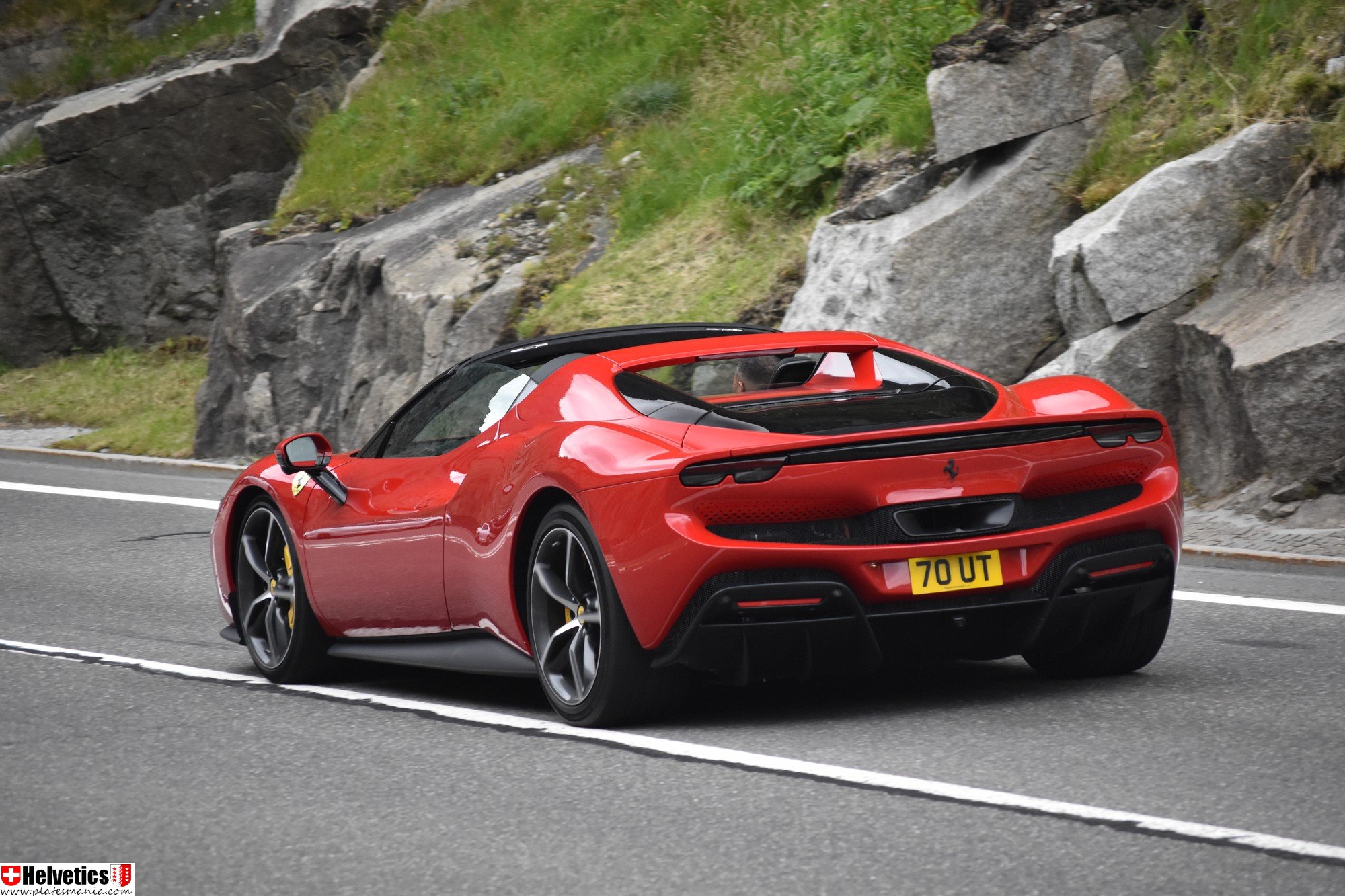 70UT, Ferrari 296 1st gen (GTS) Targa (F171), 2022–