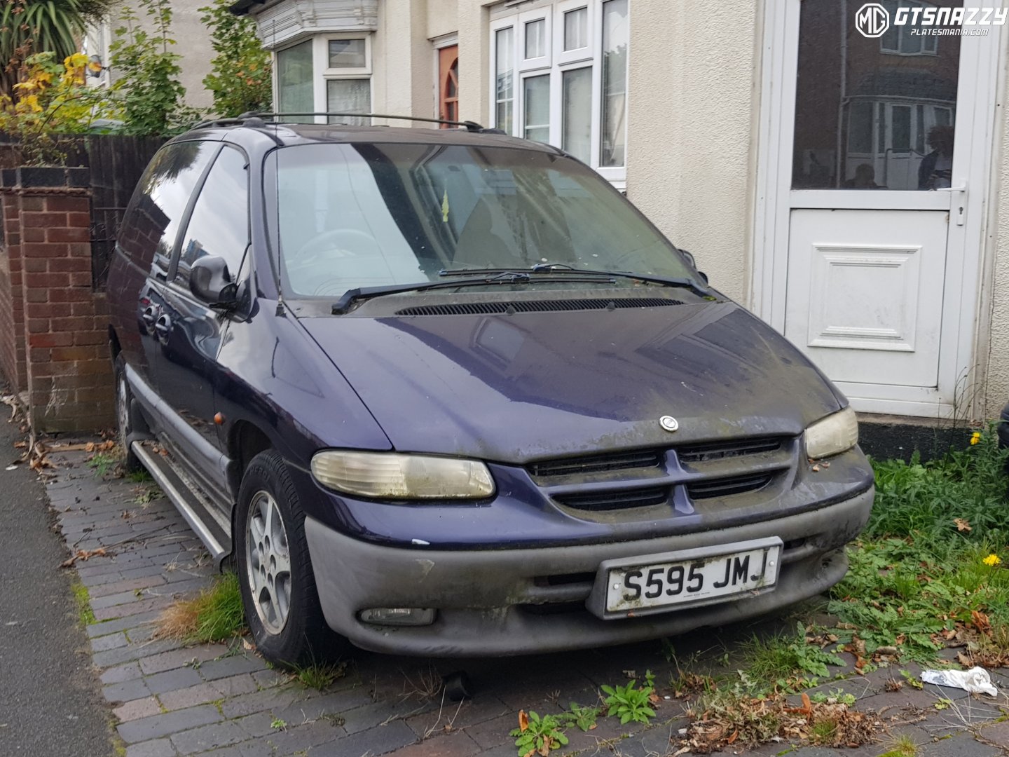 S595JMJ, Chrysler Voyager 3rd gen Grand (NS), 1995–2000