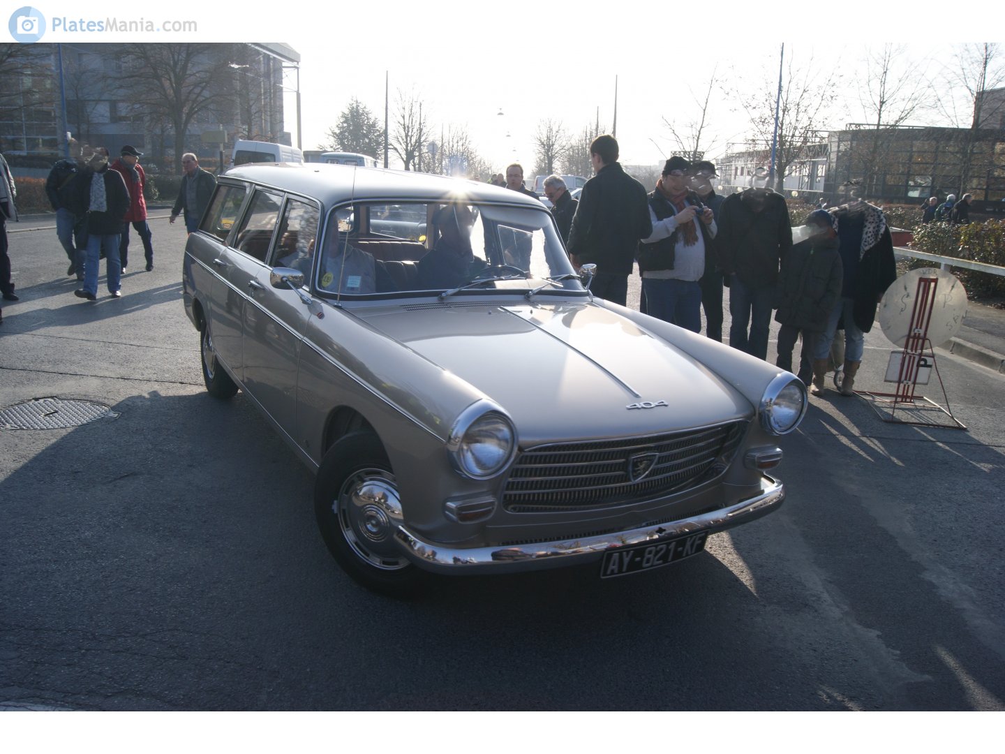 AY-821-KF, Peugeot 404 Break, 1962–1978