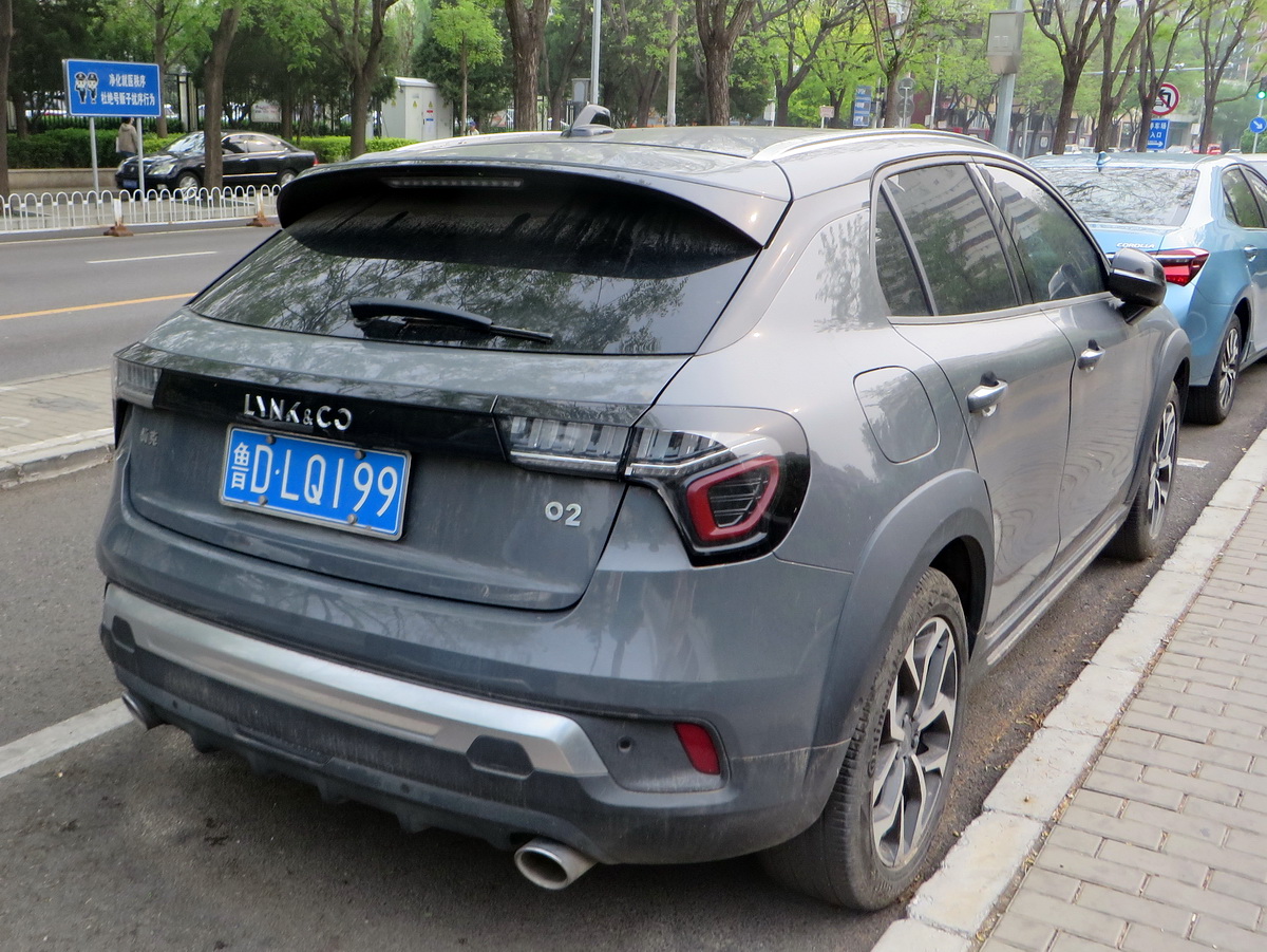 鲁D·LQ199, Lynk & Co 02 1st gen SUV, 2018–