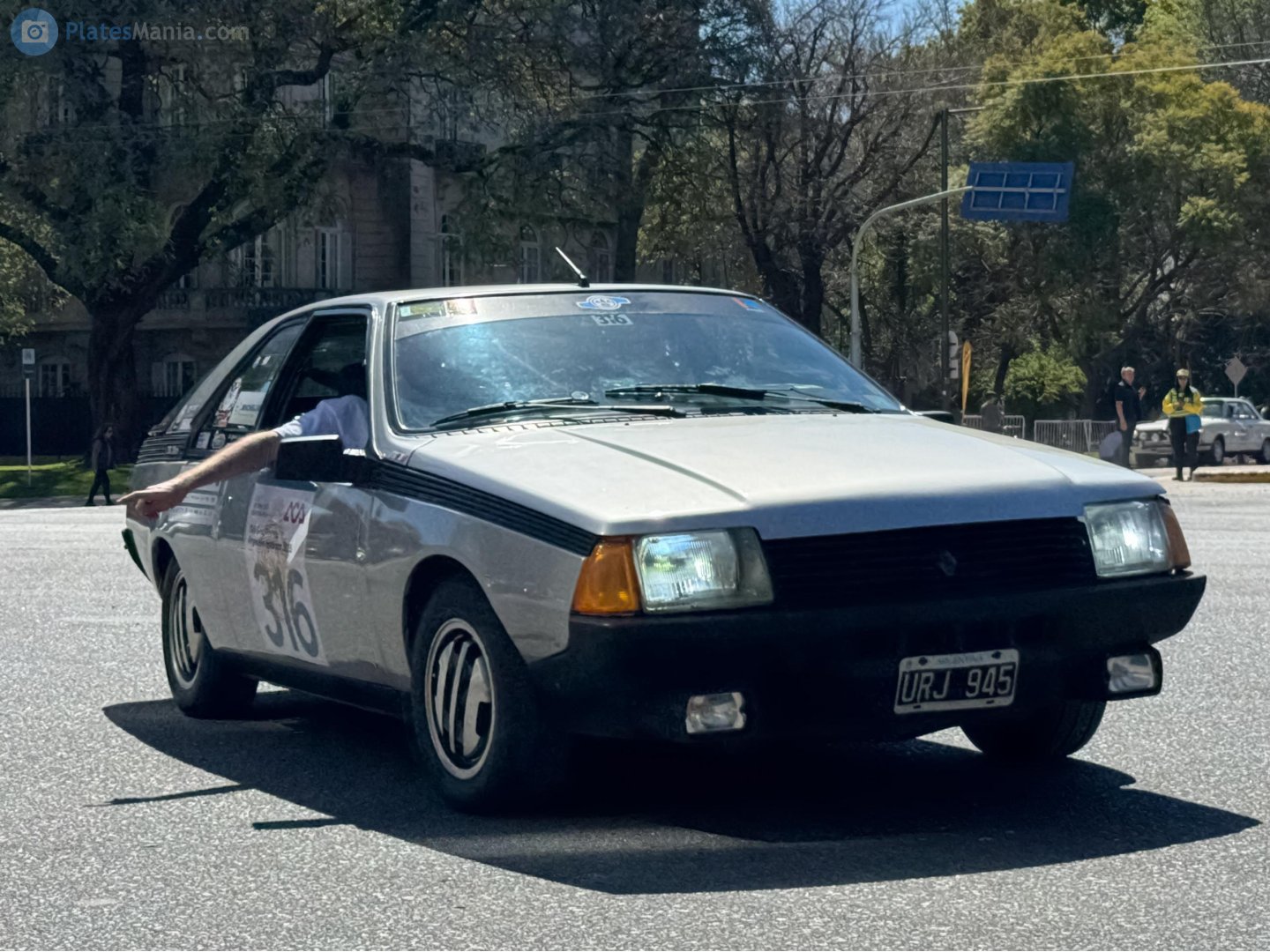 URJ 945, Renault Fuego 1st gen (36A/36B), 1979–1992