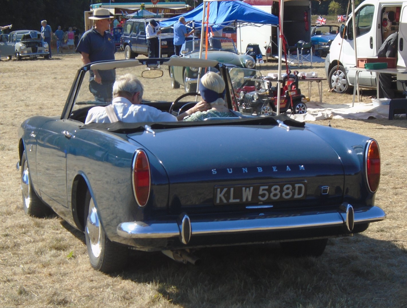 KLW588D, Sunbeam Alpine 