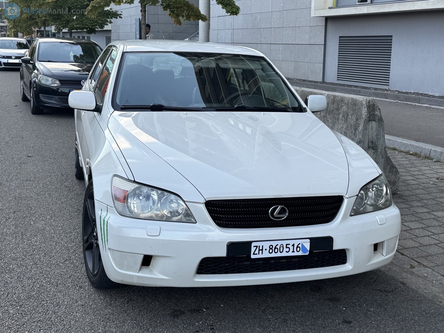 ZH 860516, Lexus IS 1st gen Sedan (XE10), 1999–2005