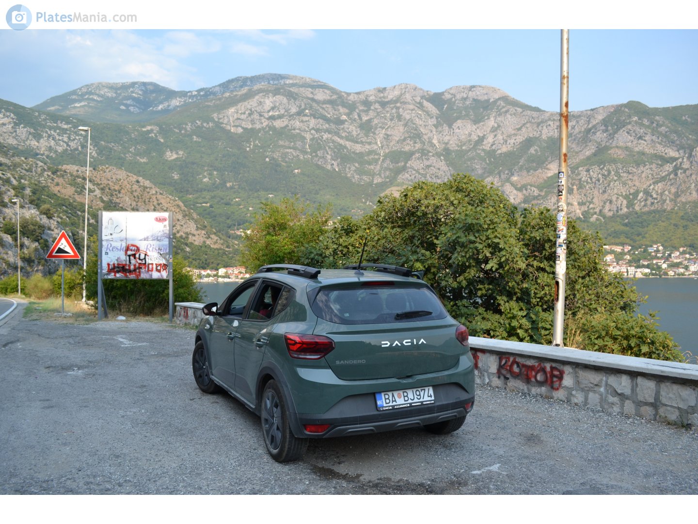 BA BJ974, Dacia Sandero 3rd gen Stepway (BJI), 2020–