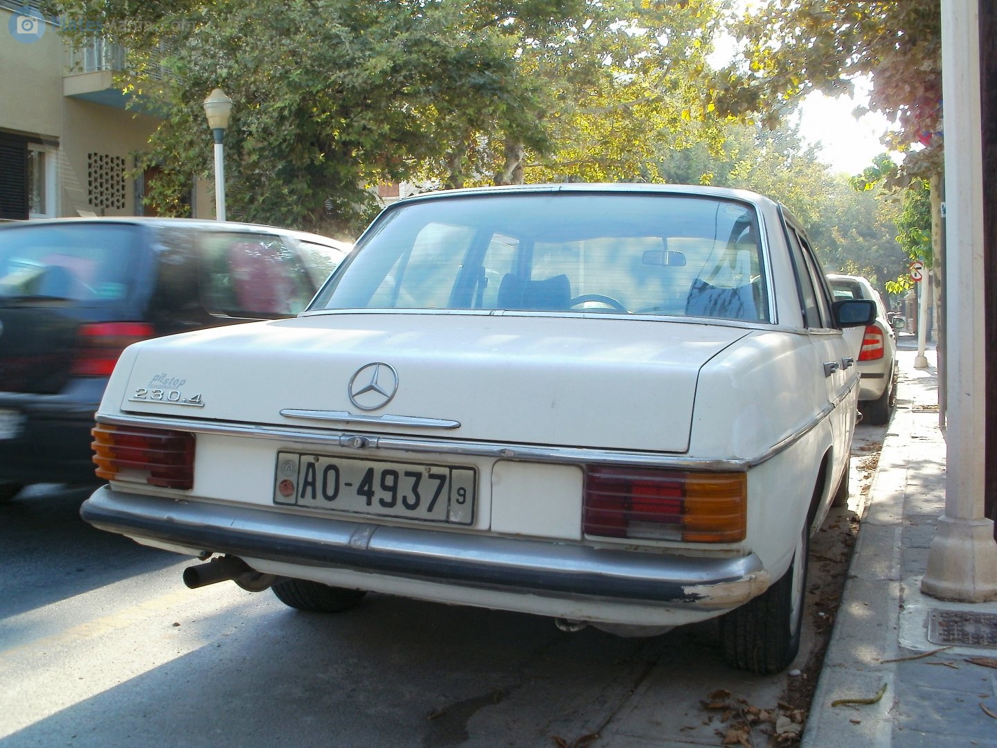 AO-4937, Mercedes-Benz E-Klasse 200–280 Sedan (W114/W115), 1967­–1976