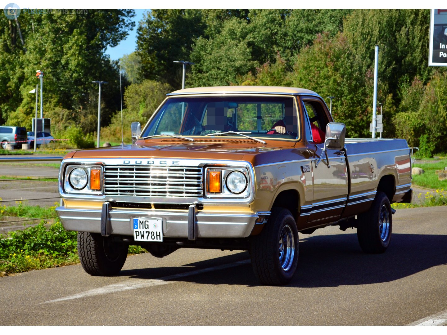 MG PW 78 H, Dodge D-Series 3rd gen, 1971–1980