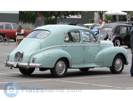 117 DJF 91, Peugeot 203