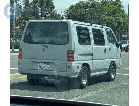 8KCD157, Mitsubishi Van/Wagon