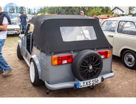 L XS 156 (04/10), Trabant 1.1