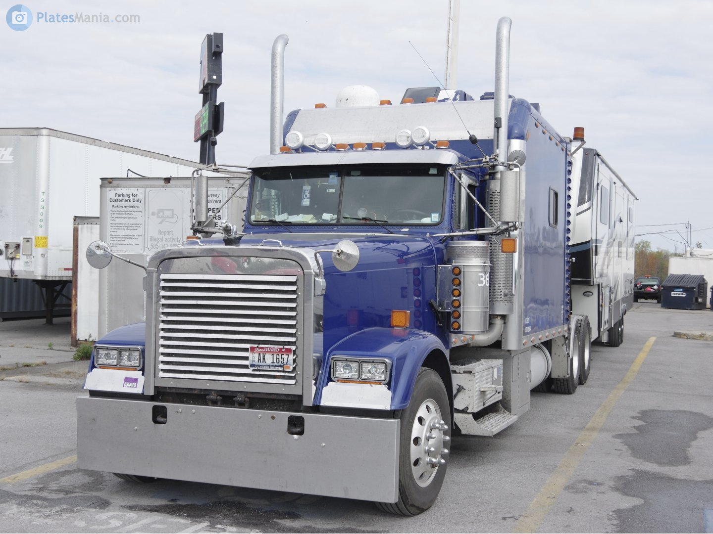 AK 1657, Freightliner FLD Classic, 1991–2009