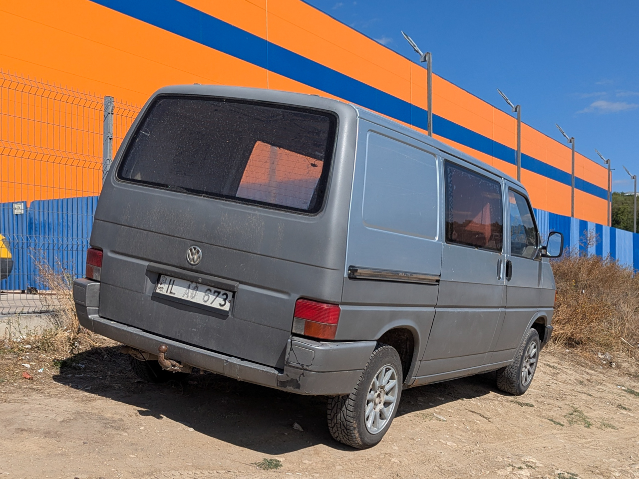 IL AO 673, Volkswagen Transporter 4th gen Van (T4) (70/7D), 1990–2003