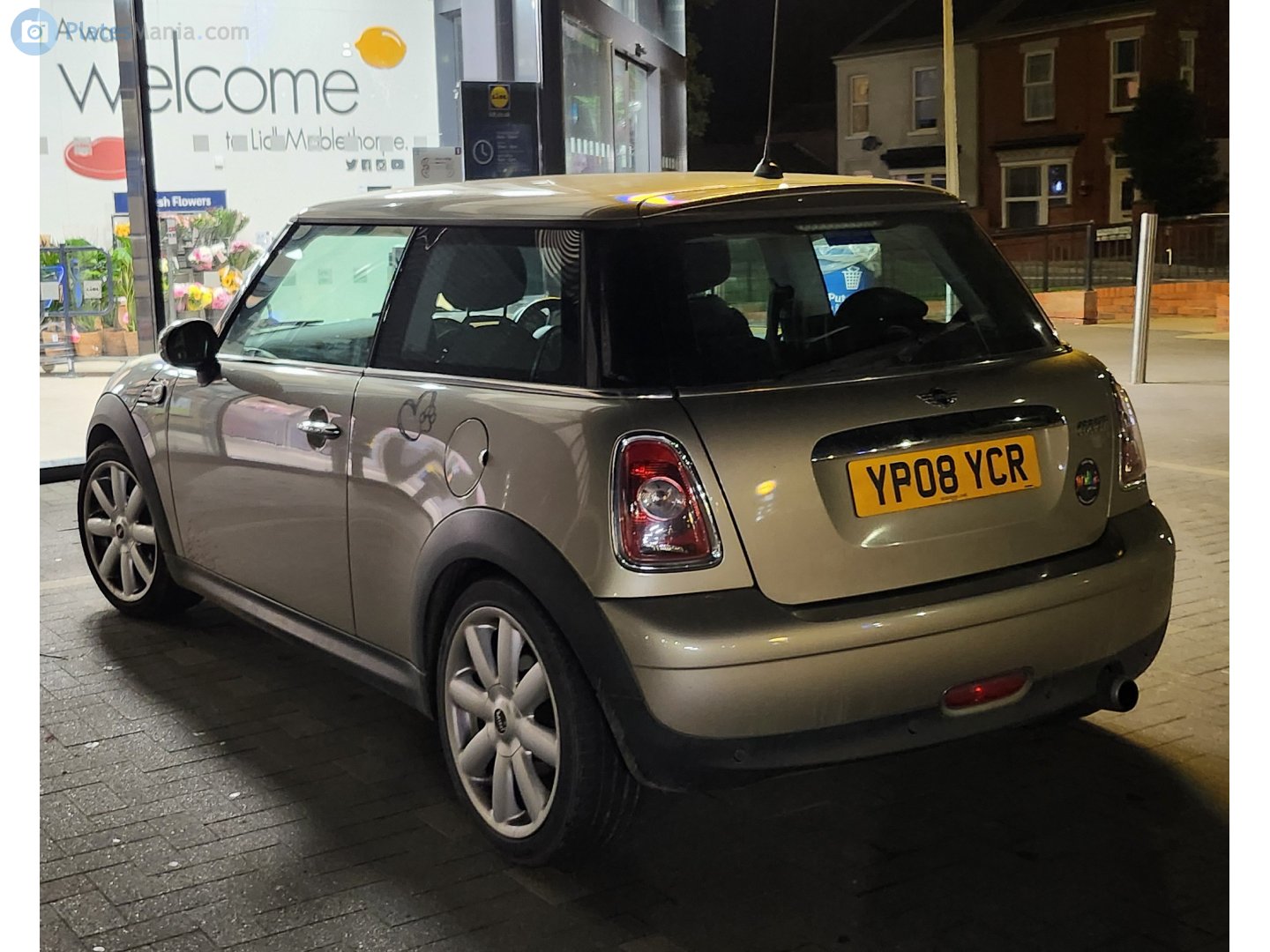 YP08YCR, MINI Hatch 2nd gen (R56), 2006–2013