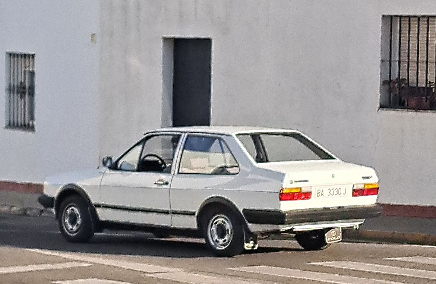 BA 3330 J, Volkswagen Polo 2nd gen Sedan (86C), 1985–1990