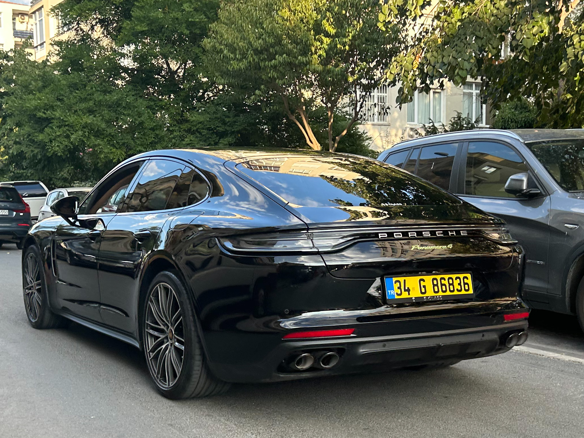 34 G 86836, Porsche Panamera 2nd gen Fastback (971), 2016–2023