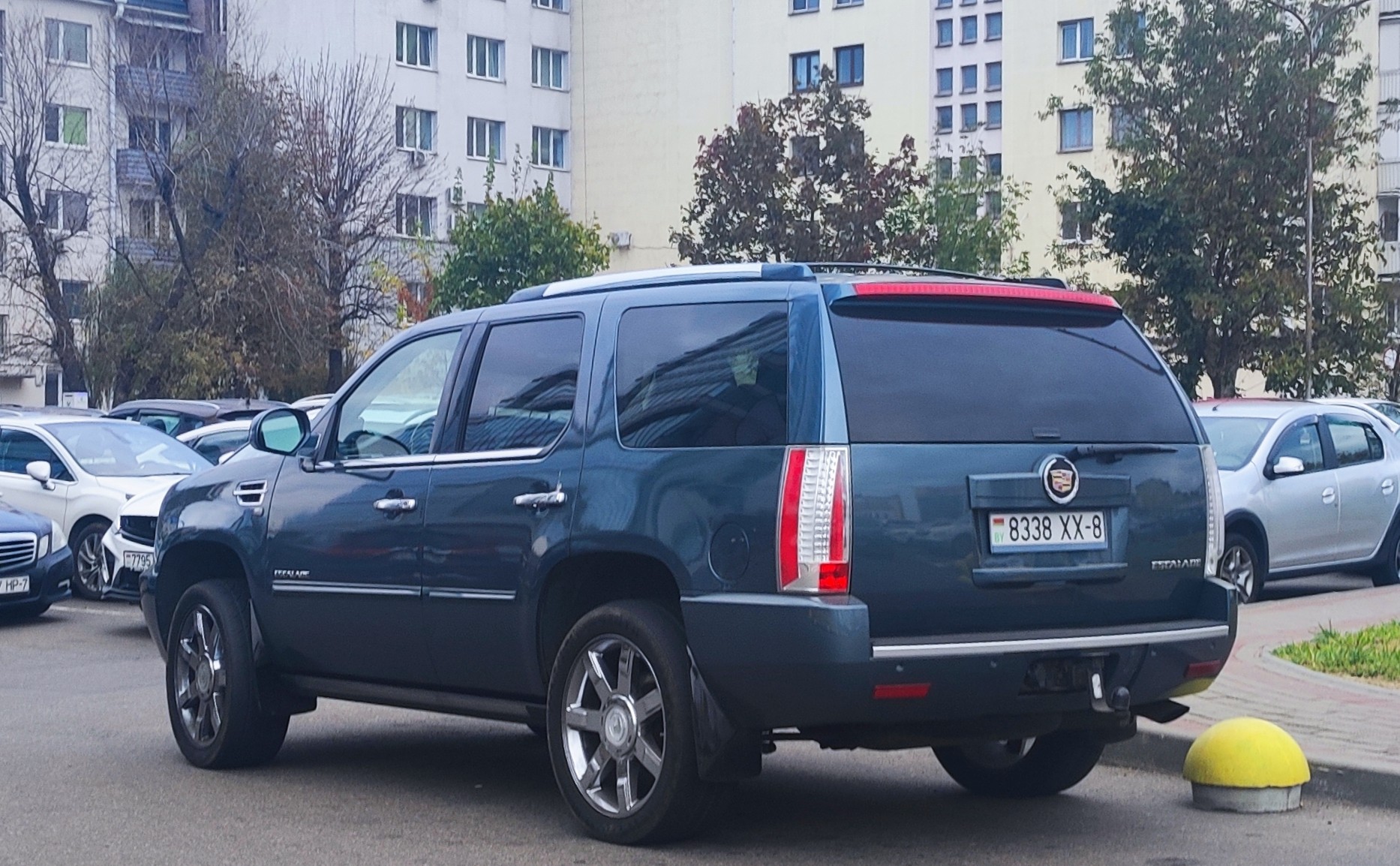 8338 XX-8, Cadillac Escalade 3rd gen EXT (GMT946), 2006–2014