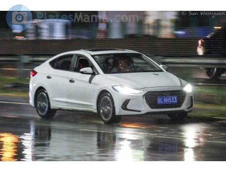 京L·HH533, Hyundai Elantra