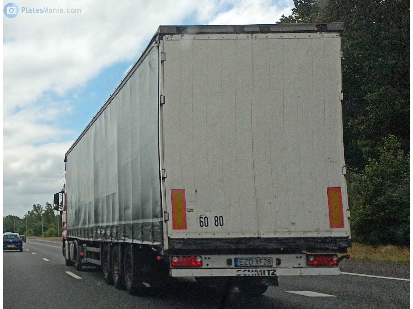 EZD XF28, Schmitz SCS 