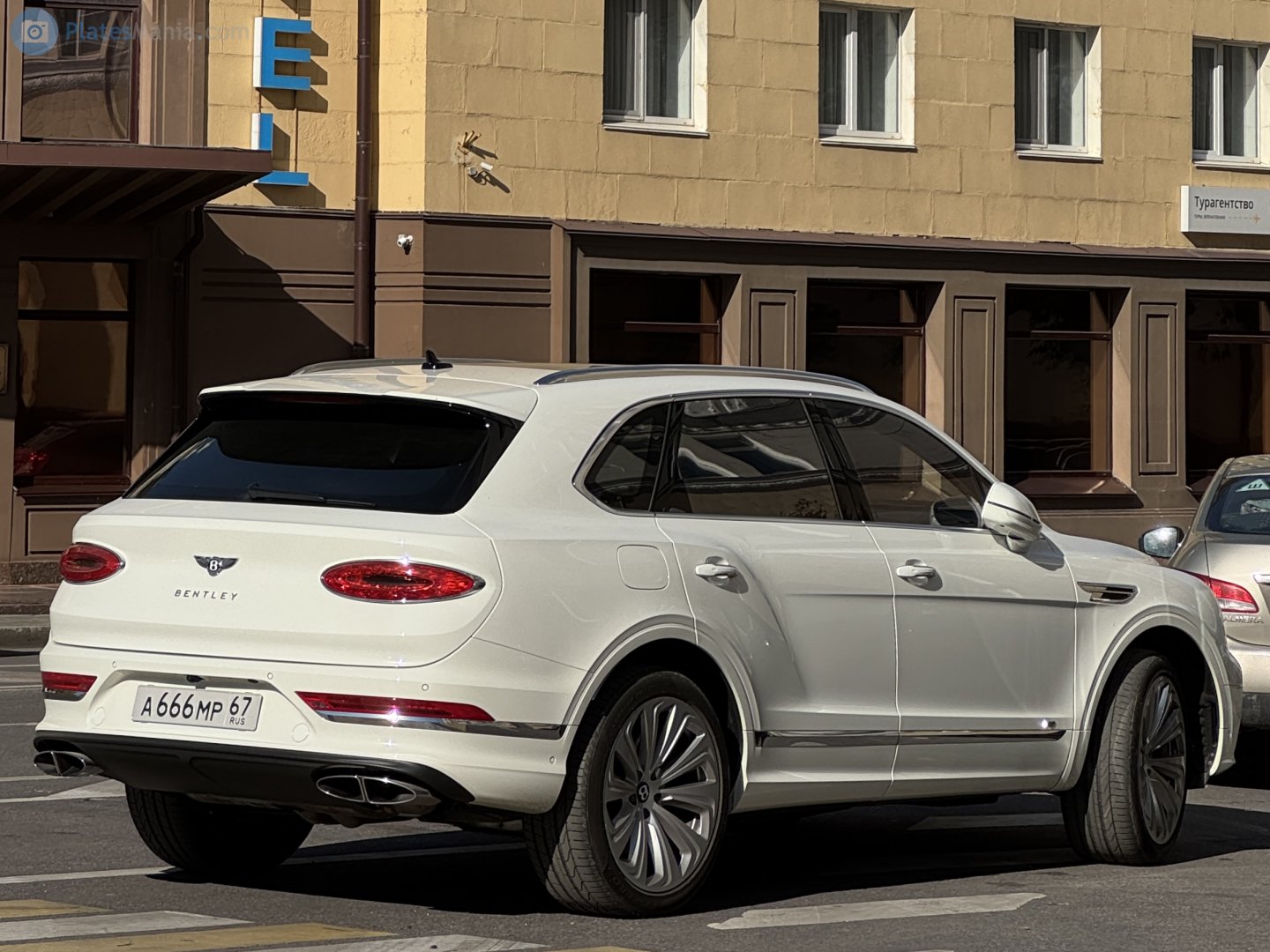 а 666 мр 67, Bentley Bentayga 1st gen (PL71), facelift, 2020–