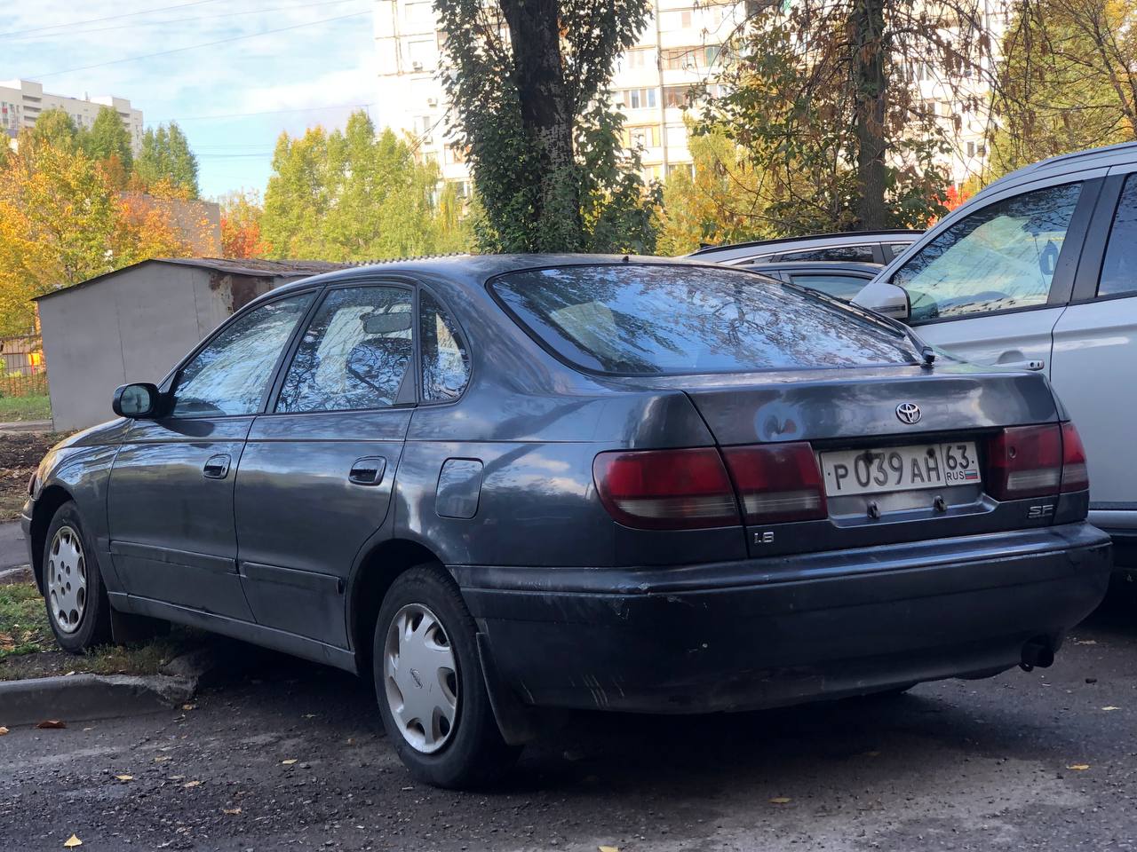 р 039 ан 63, Toyota Corona 10th gen SF Liftback (T190), 1992–1995